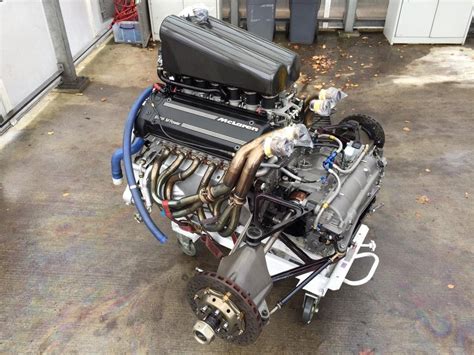 VWVortex.com - Detailing a McLaren F1's BMW V12 Engine (Photos)