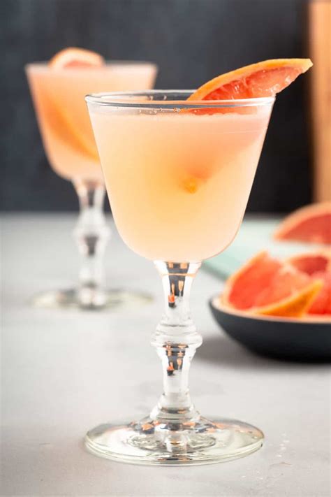 4 Ingredient Shaken Grapefruit Vodka Martini - Cup of Zest