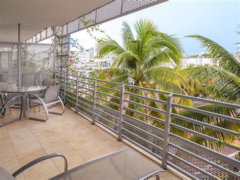 Miami Beach, Florida Vacation Rental | Ultra Luxurious Balcony Suite ...