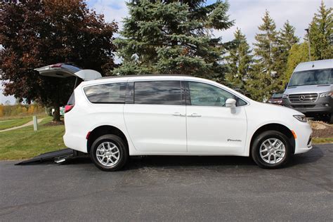 2022 Bright White Chrysler Pacifica Touring L with BraunAbility XT Conversion | Wheelchair Van ...