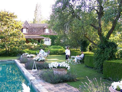 24 French Chateau Garden Ideas To Consider | SharonSable