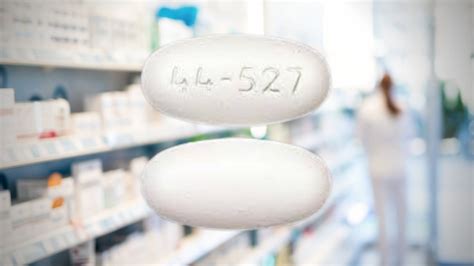 White Pill 44-527: Uses, Dosage, Storage - Health Plus City