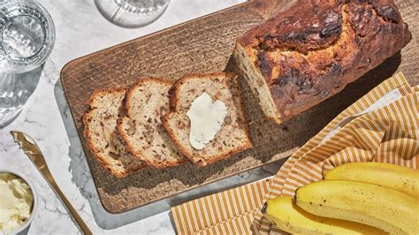 Banana Bread Ina Garten's Recipe: Bake a Heavenly Batch - Blend of Bites