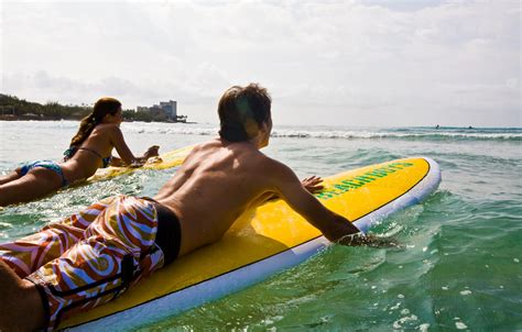 Surfing in Hawaii | Go Hawaii