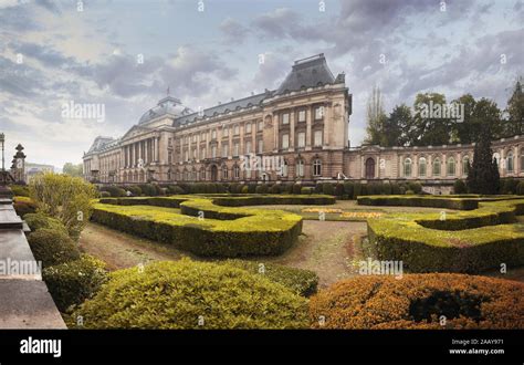 Royal Palace and garden in Brussels, Belgium Stock Photo - Alamy