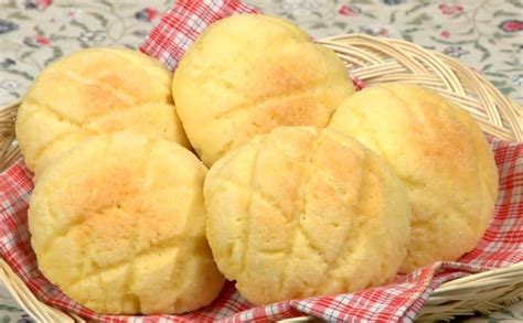 Melonpan Recipe (Japanese Melon-Shaped Bread Covered with Sweet Cookie Dough) – Cooking with Dog