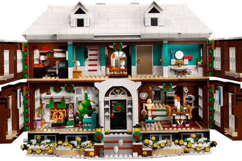 Lego Home Alone house set includes 4,000 pieces and tons of references - Polygon