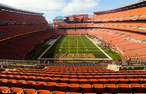 CLEVELAND - Cleveland Browns Stadium (73,200) | Page 4 | SkyscraperCity ...