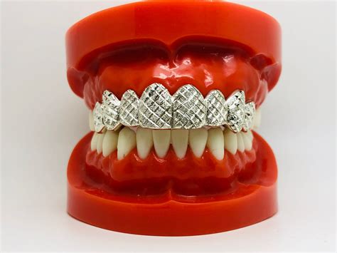 10K Solid White Gold Custom fit Diamond cut Dust Grill Gold Teeth GRILLZ.