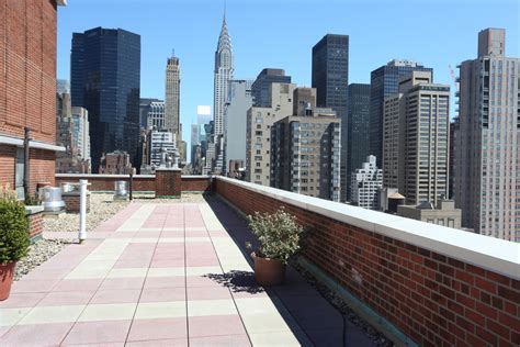 The Murray Hill | No Fee Luxury Rentals | Manhattan Skyline