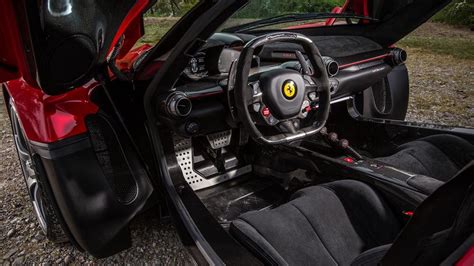 LaFerrari dashboard