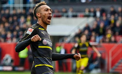 Aubameyang Reveals New Glow In The Dark Hairstyle As He Prepares For Derby