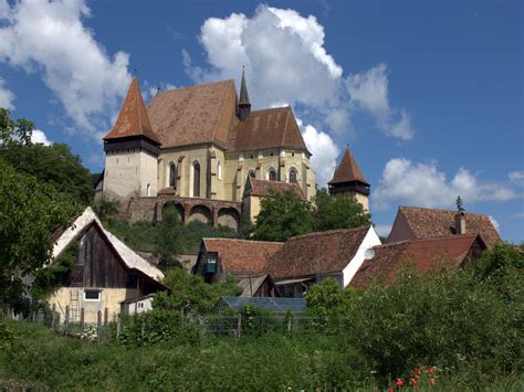 Top 10 places to visit Transylvania and tourist attractions