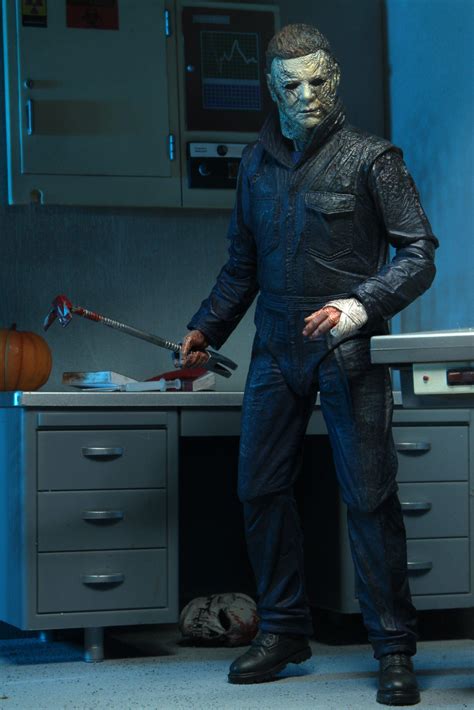 NECA Halloween Kills (2021) Ultimate Michael Myers Action Figure