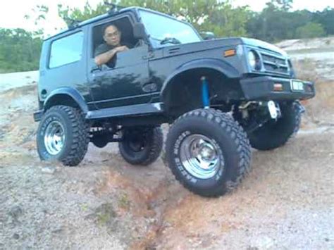 4x4 Suzuki Samurai Lift Kit Flexing 1 - YouTube