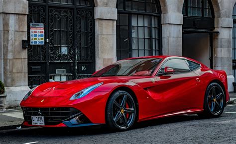 Ferrari F12 Berlinetta - Photo gratuite sur Pixabay