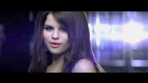 Falling down - Selena Gomez Image (7984006) - Fanpop