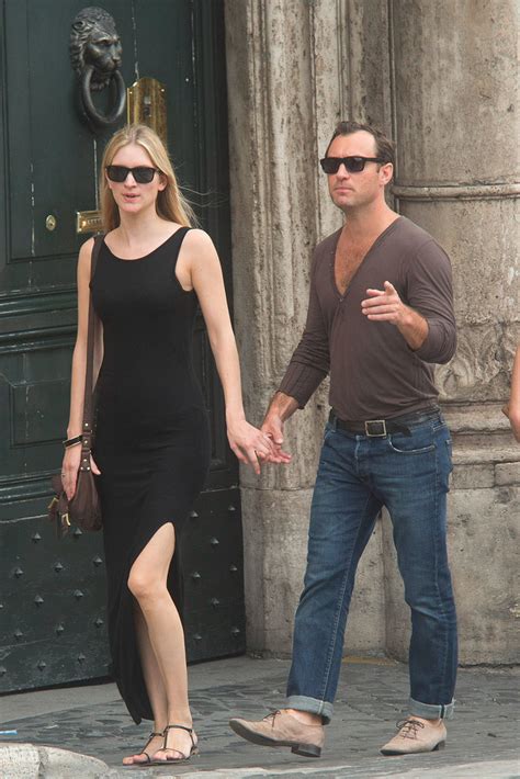 Jude Law Girlfriend PDA in Rome Pictures | POPSUGAR Celebrity