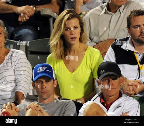 Brooklyn Decker watches her husband Andy Roddick participate in the Delray Beach International ...