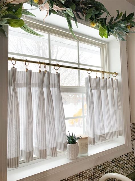 Modern Kitchen Window Curtains & Drapes Ideas I Spiffy Spools