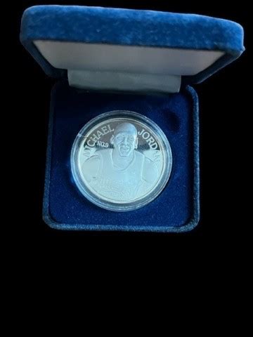 Michael Jordan Dream Team 1992 Silver Medallion - CharityStars