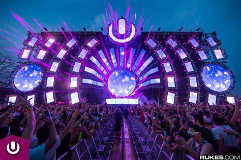 Relive Live Sets From Ultra Music Festival 2015 | Run The Trap