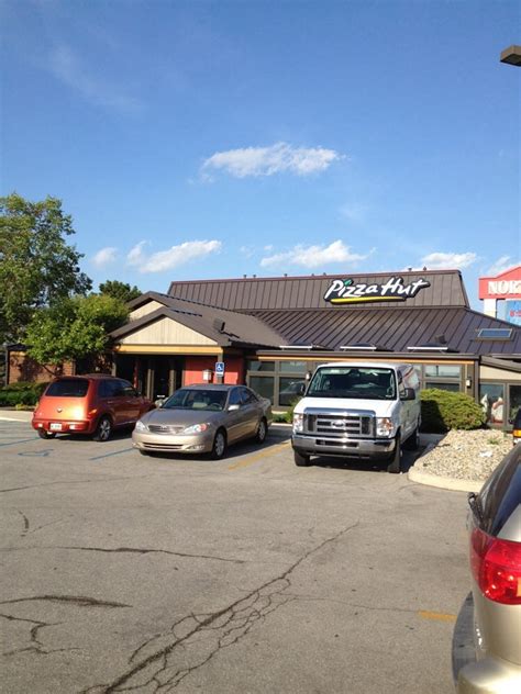 Pizza Hut - Italian - 701 E Coliseum Blvd, Fort Wayne, IN - Restaurant Reviews - Phone Number - Yelp