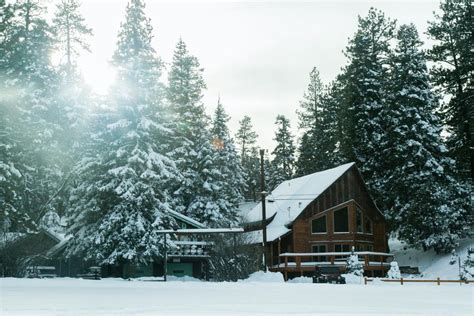 Best Getaways for California Christmas | California Family Vacations