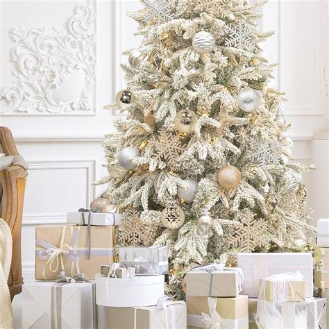 Aggregate 125+ champagne decorated christmas tree - seven.edu.vn