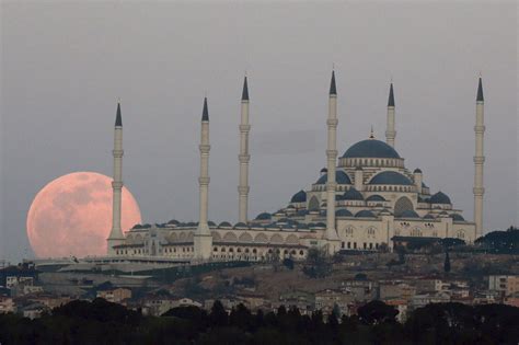 25 pm people Visiting the Camlica Grand Mosque in Istanbul in 3 years - Haber Tusba