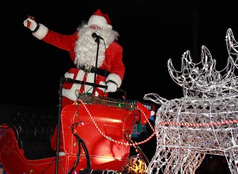 Georgetown Santa Claus Parade, Halton Hills, Ontario, Milton, 18 ...