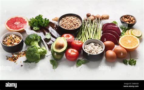 Foods high in vitamin B9. Healthy food, sources of folic acid Stock Photo - Alamy