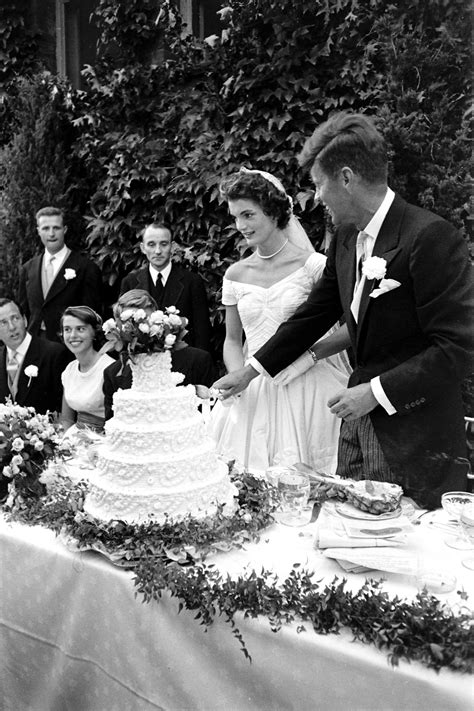 The 13 Best Celebrity Wedding Cakes | Jfk and jackie kennedy, Jackie kennedy wedding, Jackie kennedy