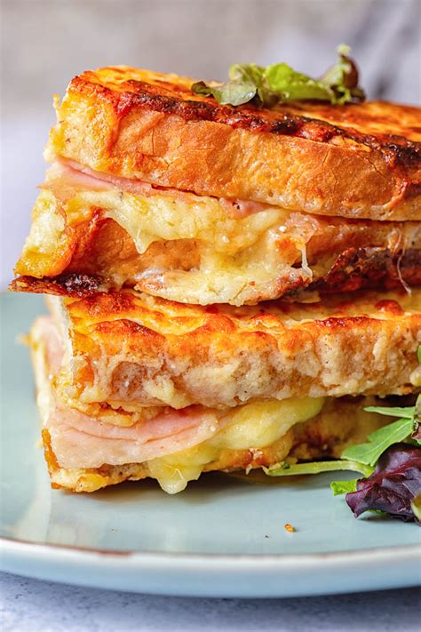 Classic Croque Monsieur - Vikalinka