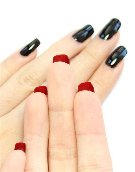 Christian Louboutin nail polish | المرسال