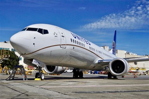 United Airlines 2019 Boeing 737 MAX 9 N37514 c/n 43450 parked at San ...