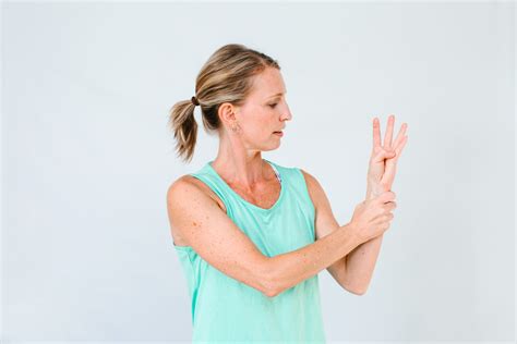 Best 5 Thumb Exercises for Thumb Stiffness - Virtual Hand Care