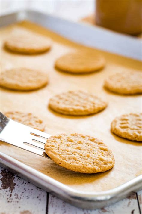 Gluten Free Peanut Butter Cookies | Cupcakes & Kale Chips