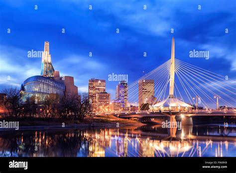 Winnipeg skyline at night hi-res stock photography and images - Alamy