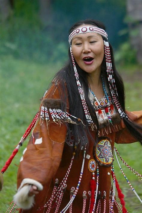 Siberian woman | Costumes around the world, Native american beauty, Native american women