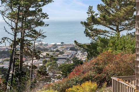 Open House - Pacifica townhouse with ocean views