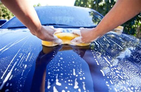 How to Wash Your Car By Hand - Car Care Tips | CARFAX Canada