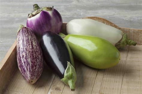 🍆 Eggplant Emoji: The Sexual And Wholesome Uses Of The Purple Aubergine ...