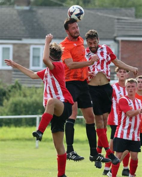 Devizes Town FC Reserves v Kintbury Rangers Dev 23/24 - Devizes Town ...