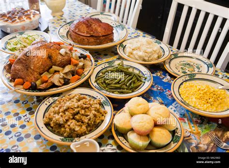 Thanksgiving dinner table setting - USA Stock Photo - Alamy