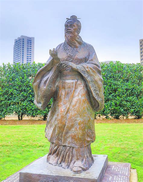 Lao Tzu Houston Statue Photograph by Dan Sproul