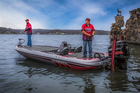 21’ 797 Bass Boat : Charger Boats