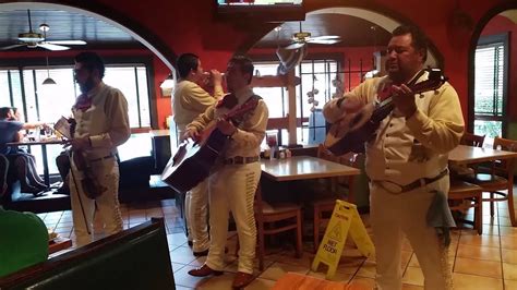 Mexican restaurant live music - YouTube