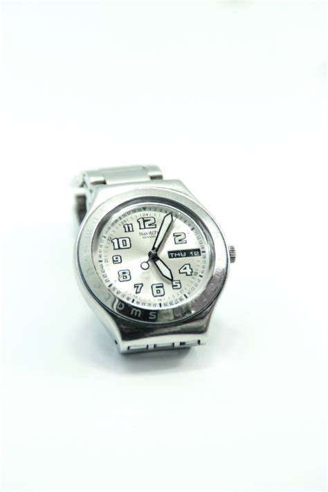Free Images : watch, hand, round, clock, macro, gauge, black, closeup ...