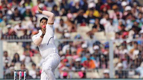 Tweaking my bowling grip helped immensely: Umesh Yadav – India TV